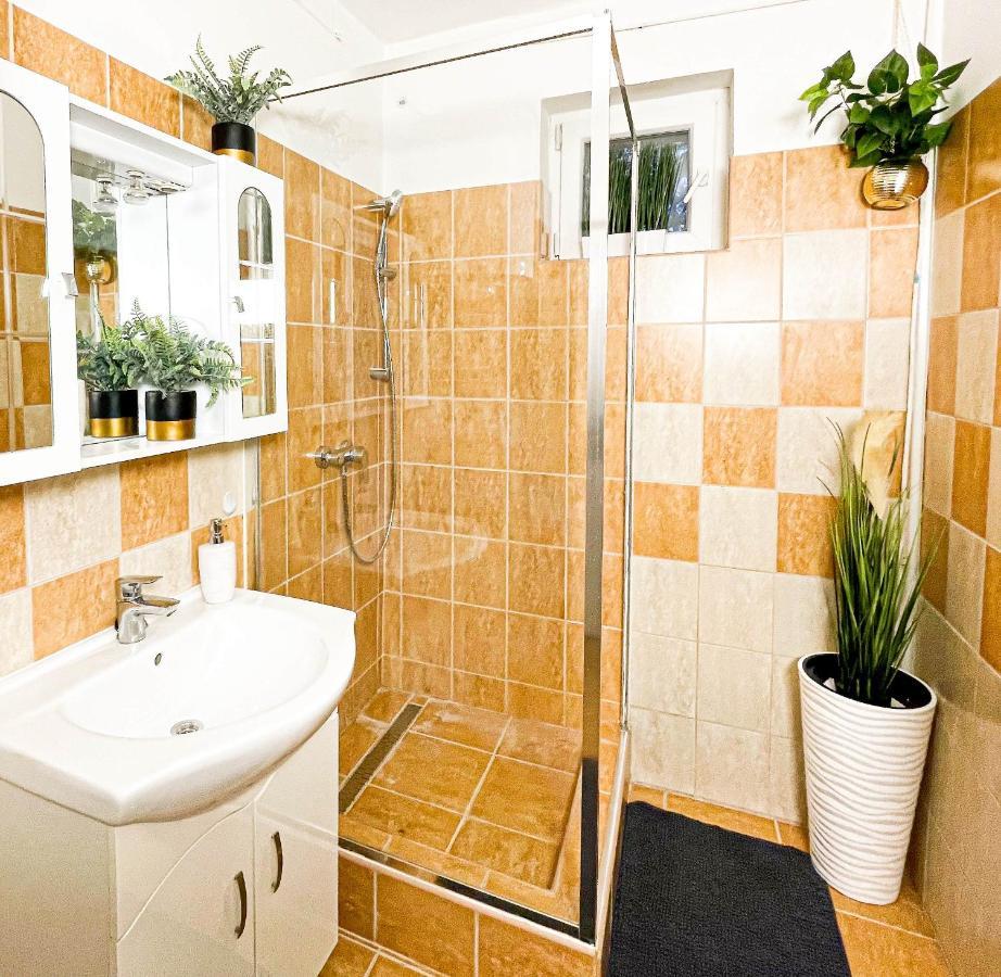 Villa Blue Apartman Szekszard Luaran gambar